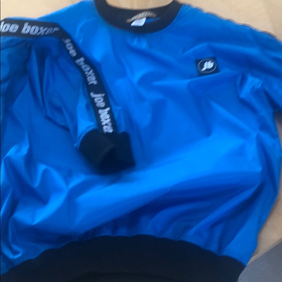 Men’s pull over running/windbreaker; clean; large - Picture 4 of 8